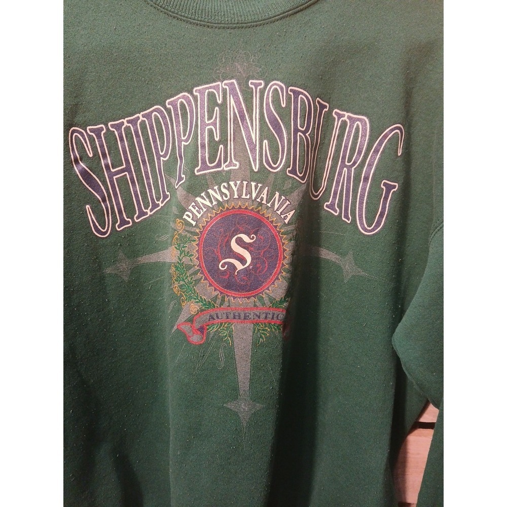 VTG Shippendsburg University Sweatshirt CrewNeck Green‎ Size L  Hanes Tag 90s!! - Picture 2 of 8